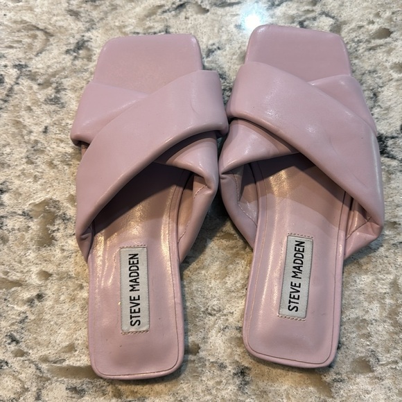 Steve Madden | Cross Strap Mayra Padded Slide Sandals in Lilac Size 6 - Picture 11 of 12